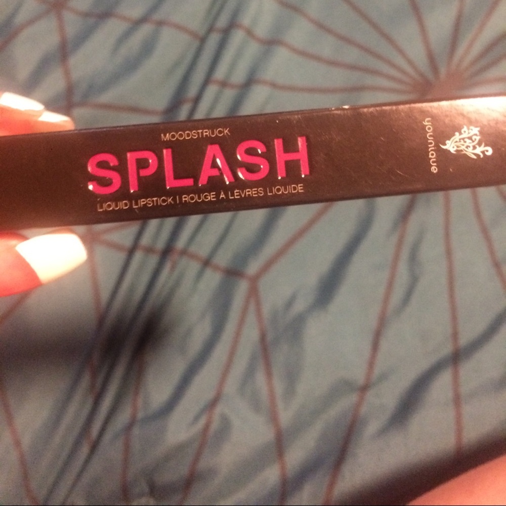 Younique Splash Liquid Lipstick (Spontaneous)